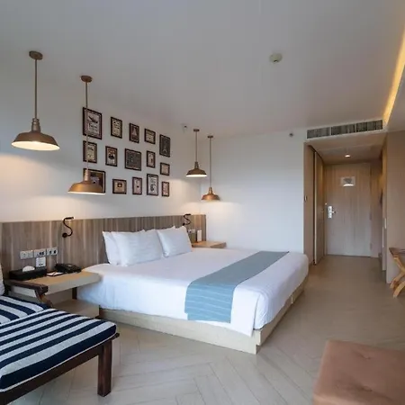 Golden Tulip Pattaya Beachfront Resort Luaran gambar