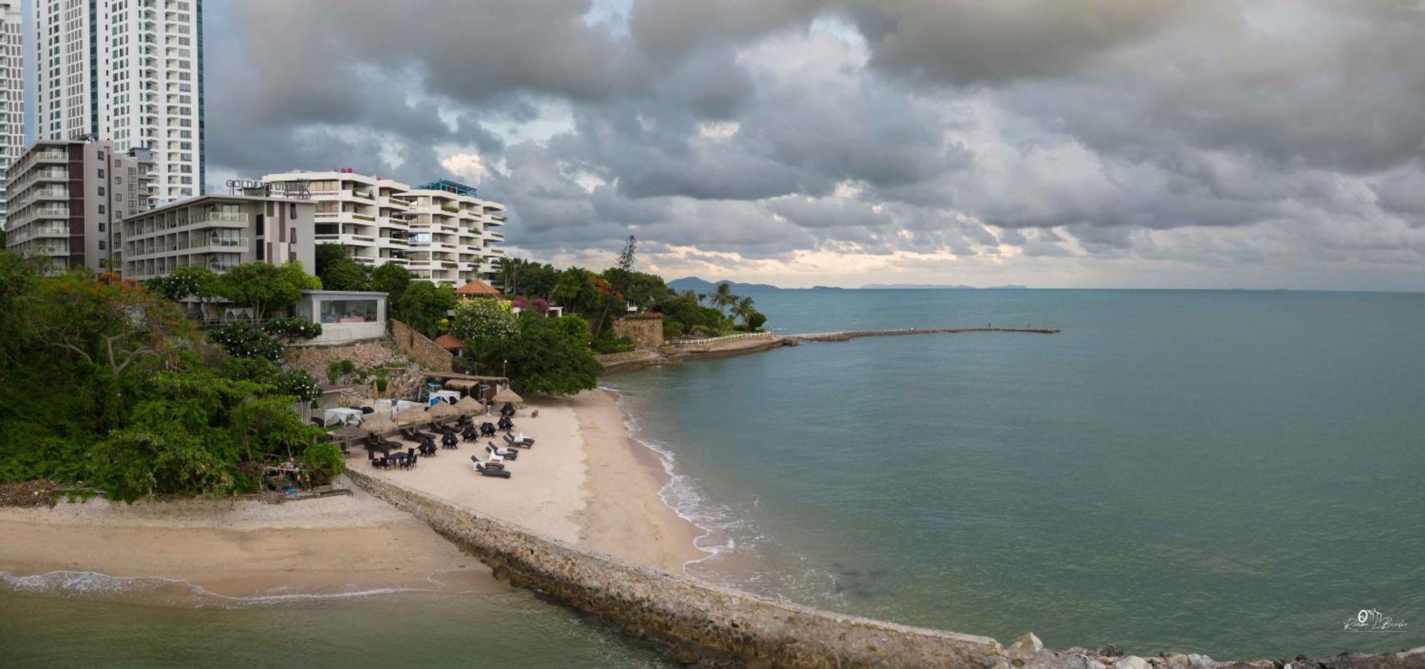 Golden Tulip Beachfront מלון 5*
